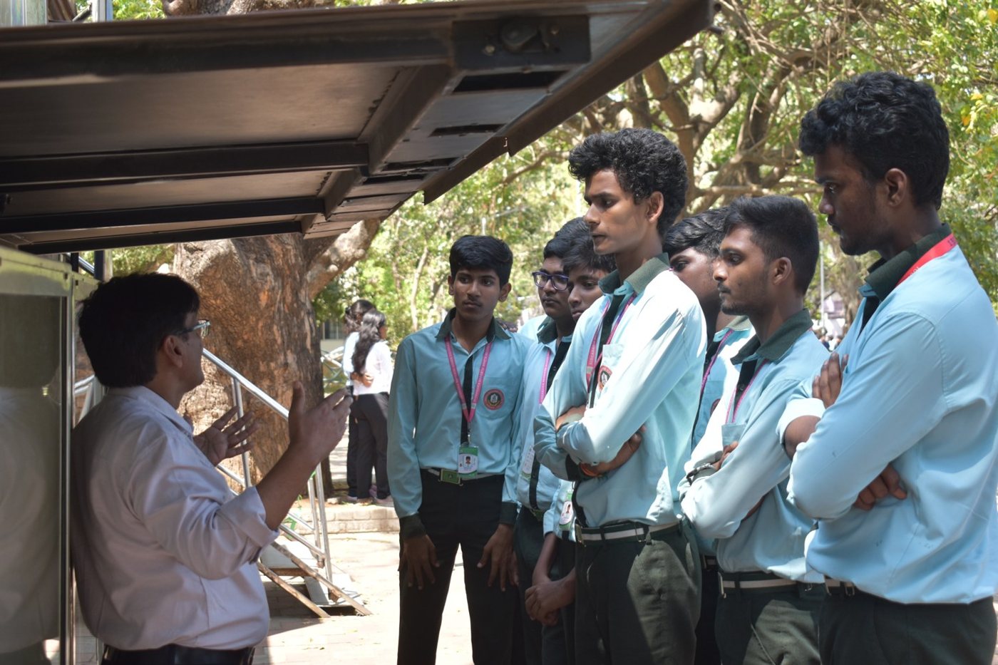 Expert interaction with school students